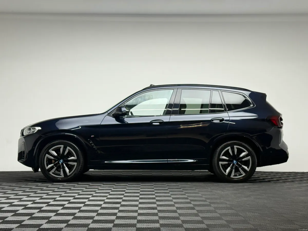 BMW iX3 M SPORT - Image 4