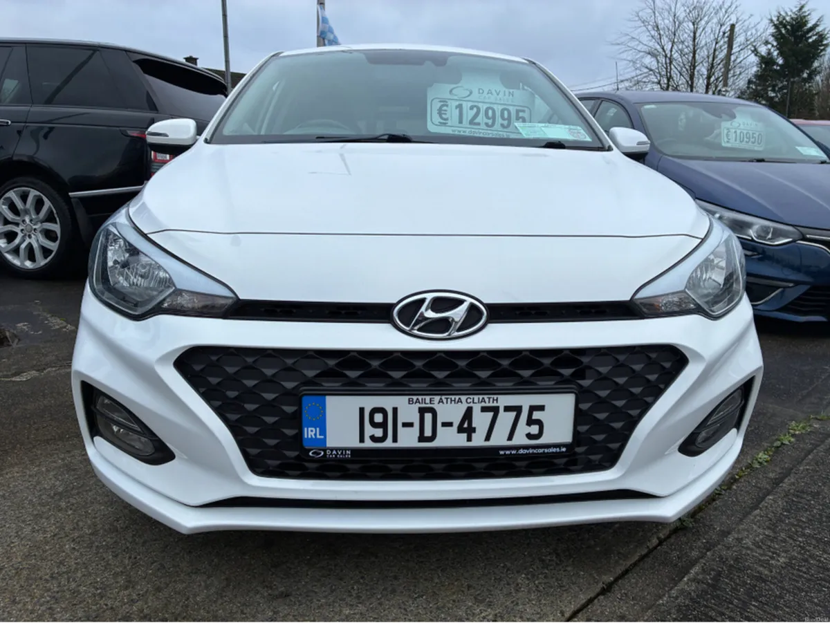Hyundai i20 ACTIVE DELUXE 5DR - Image 2