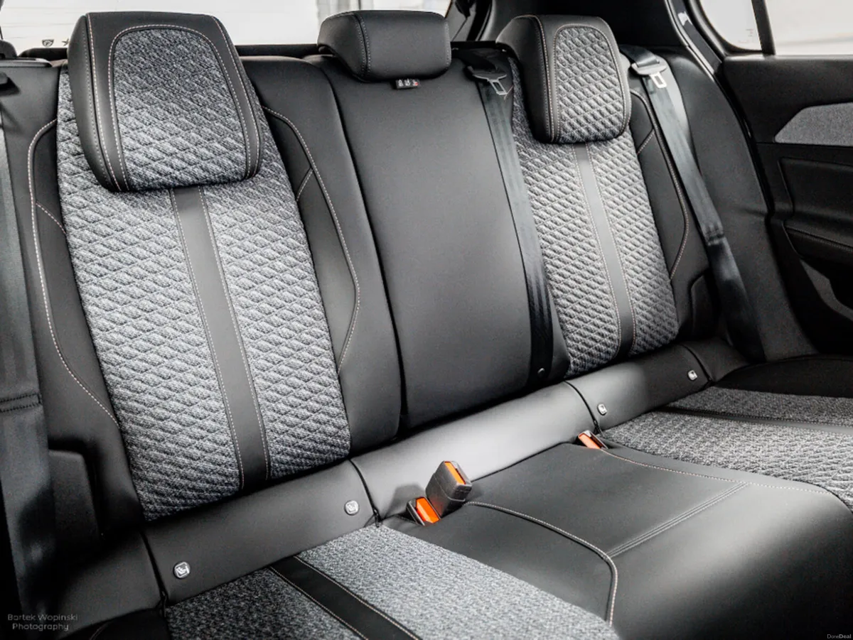 Peugeot 308 *Face Lift* Allure Hybrid Auto 145HP - Image 4