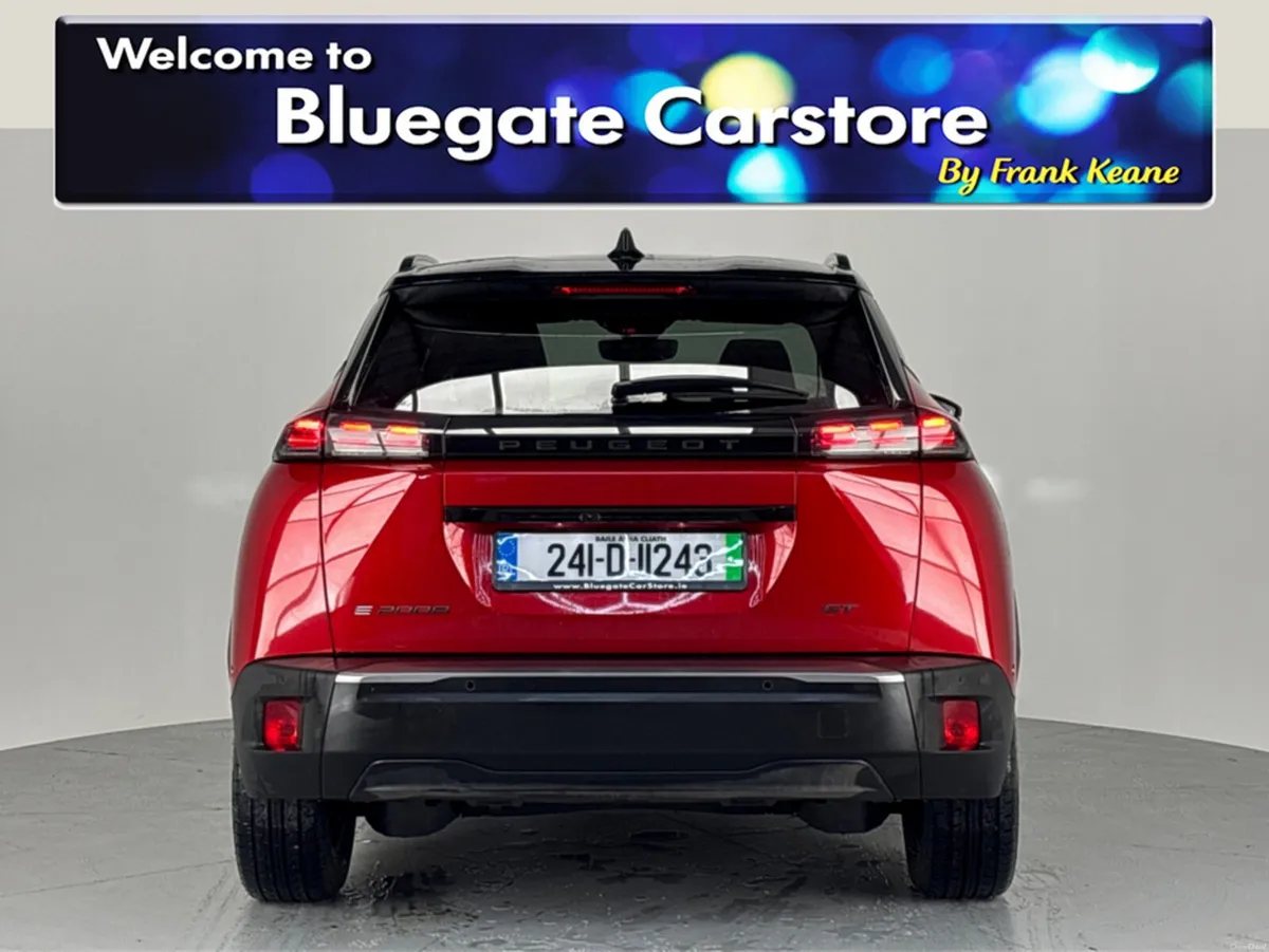 Peugeot 2008 EGT 156HP 54 KWH**TOUCHSCREEN MEDIA** - Image 4