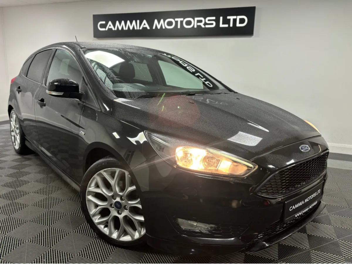 Ford Focus FORD FOCUS 1.0 PETROL ST-LINE 125PS 5DR - Image 2