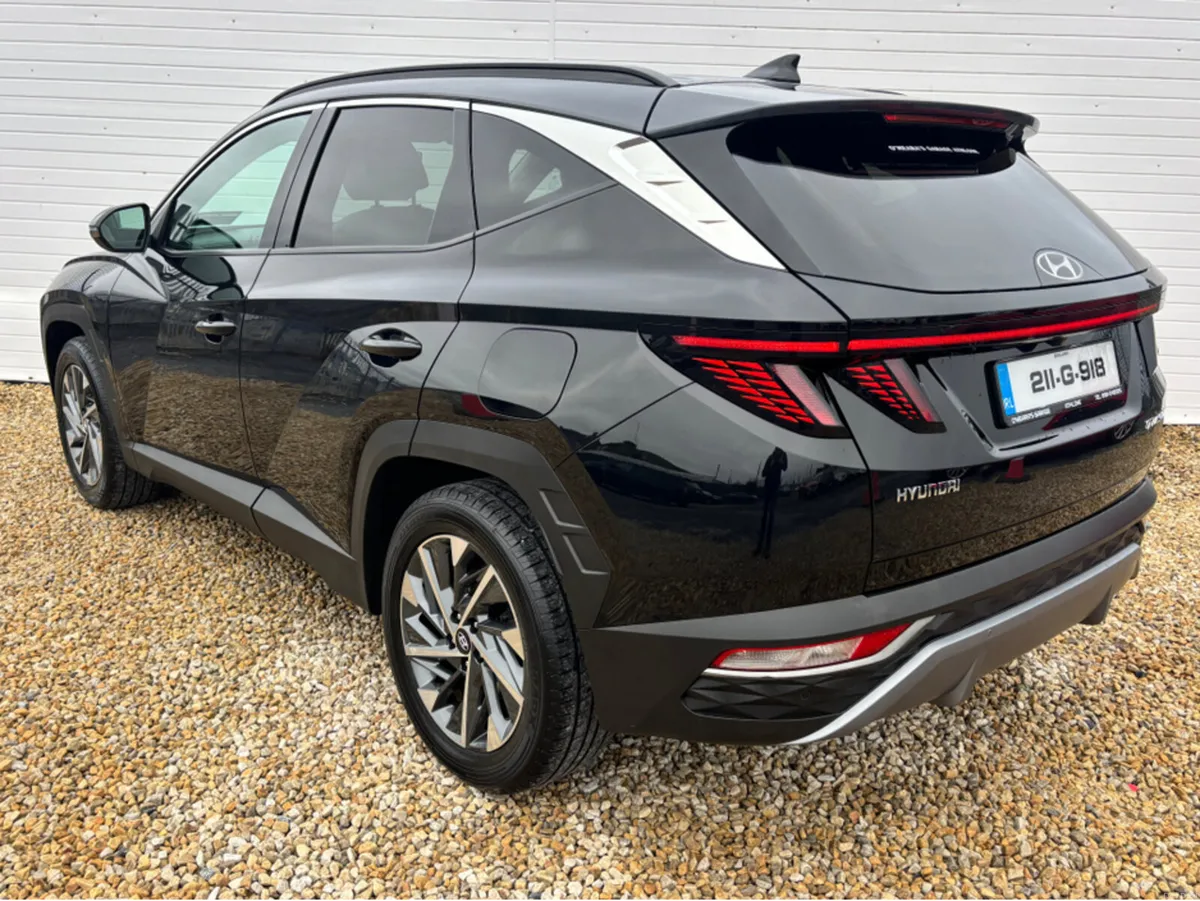 Hyundai Tucson IX35 EXECUTIVE PLUS 2TONE ROYALE RO - Image 3