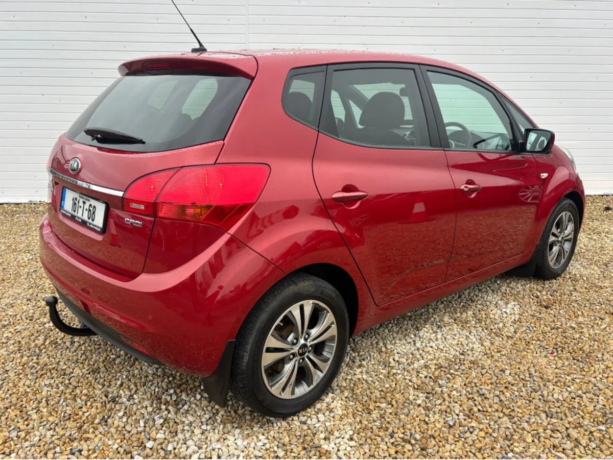 Kia Venga 1.4 ELITE DIESEL 5DR - Image 3