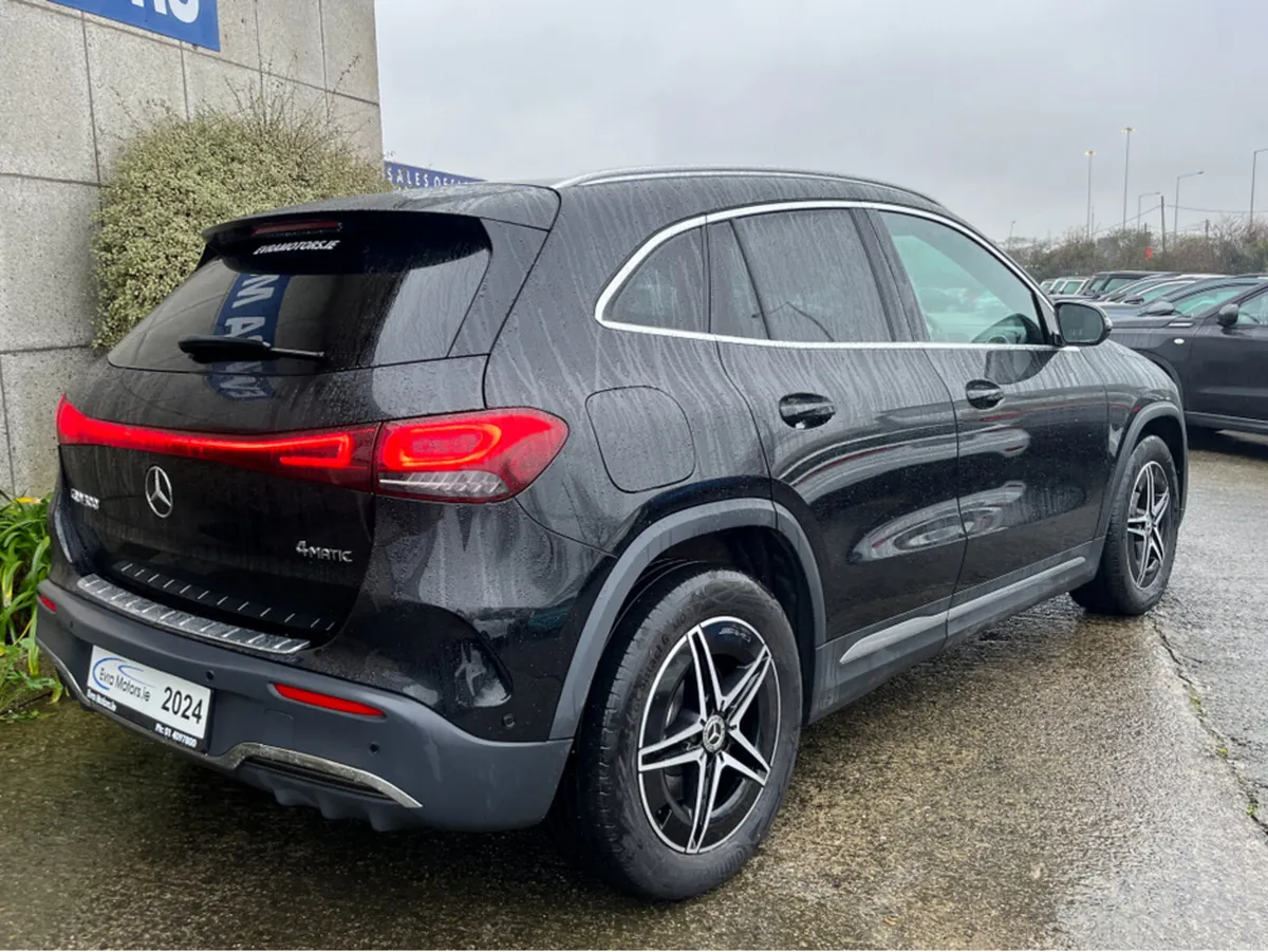 Mercedes-Benz EQA 300 AMG LINE 4MATIC - Image 4