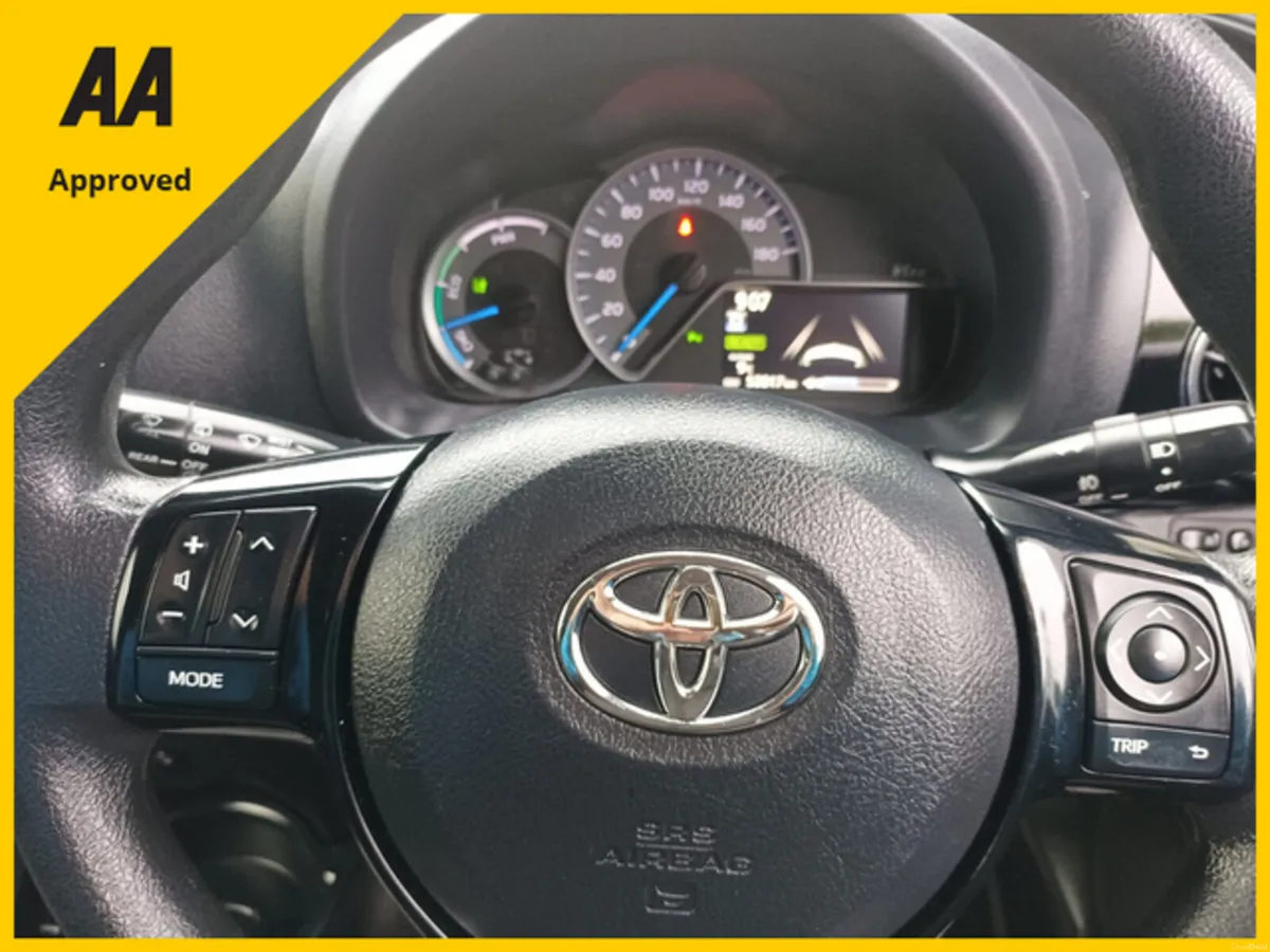 TOYOTA YARIS 1.5 PETROL HYBRID AUTOMATIC, 2019 - Image 6