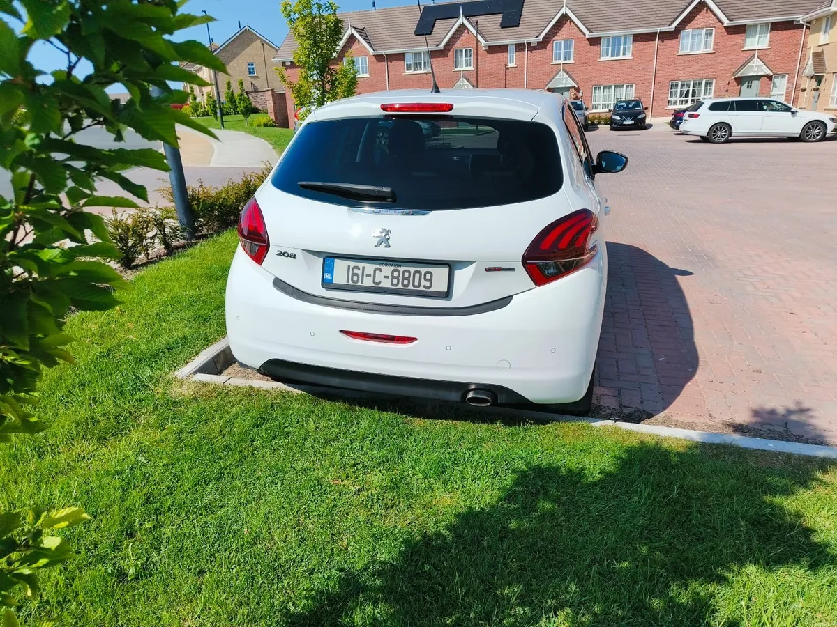 Peugeot 208 2016 - Image 4