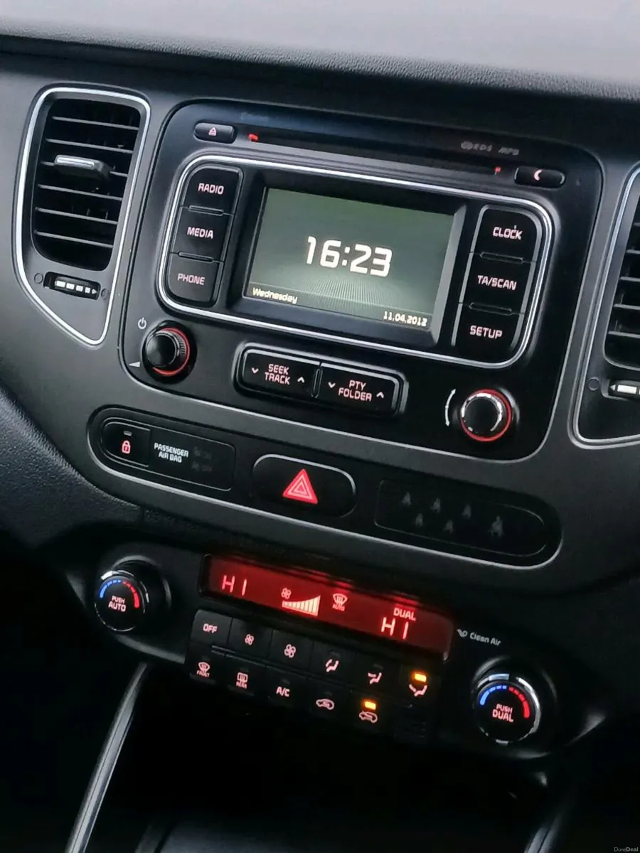 Kia Carens 1.7 CRDI - Image 2