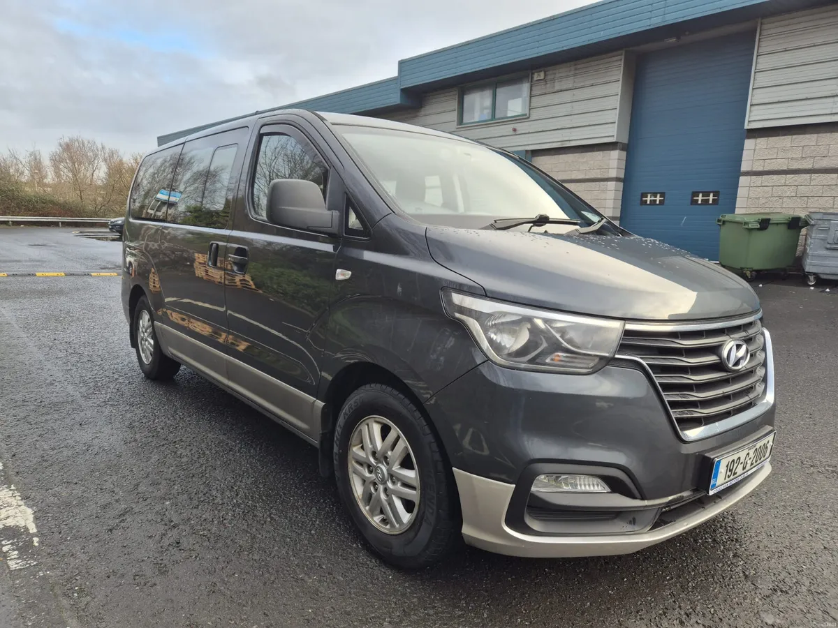 HYUNDAI I800 / 2019 / 2.5 DIESEL / 8 SEATER/MANUAL - Image 3