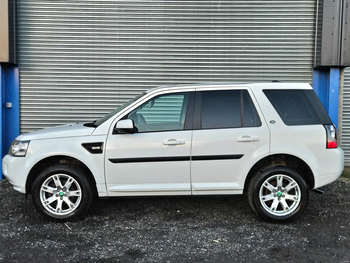 2014 Land Rover Freelander 2 TD4 4x4 - Image 3