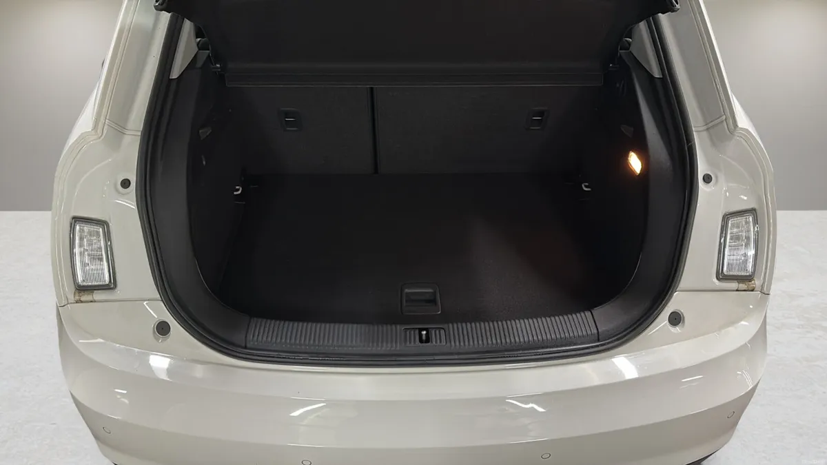 2016 Audi A1 1.0TFSI AUTO ONLY 42,000KMS - Image 5