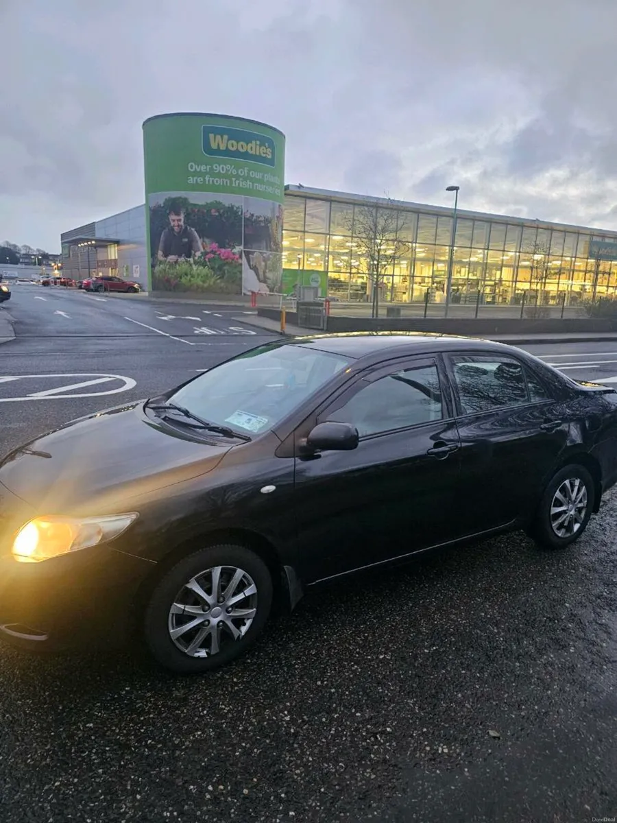 Toyota corolla 2009 - Image 3