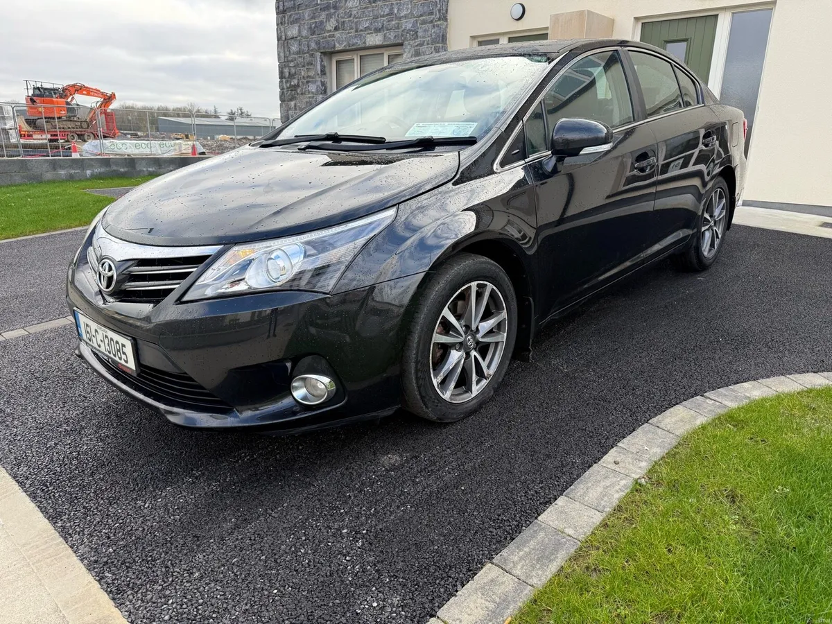 151 Toyota avensis luna - Image 2