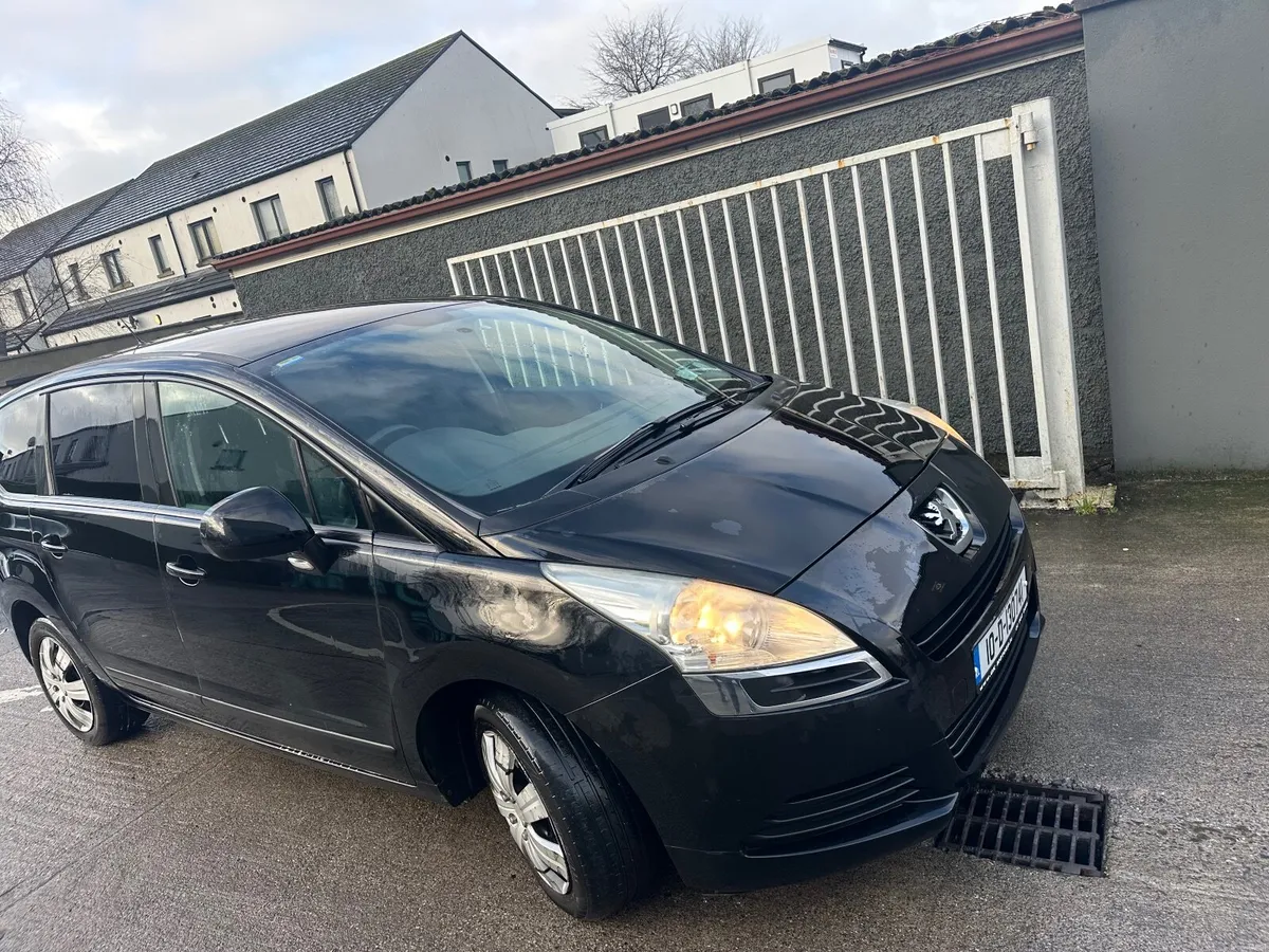 Peugeot 5008 2010 - Image 3