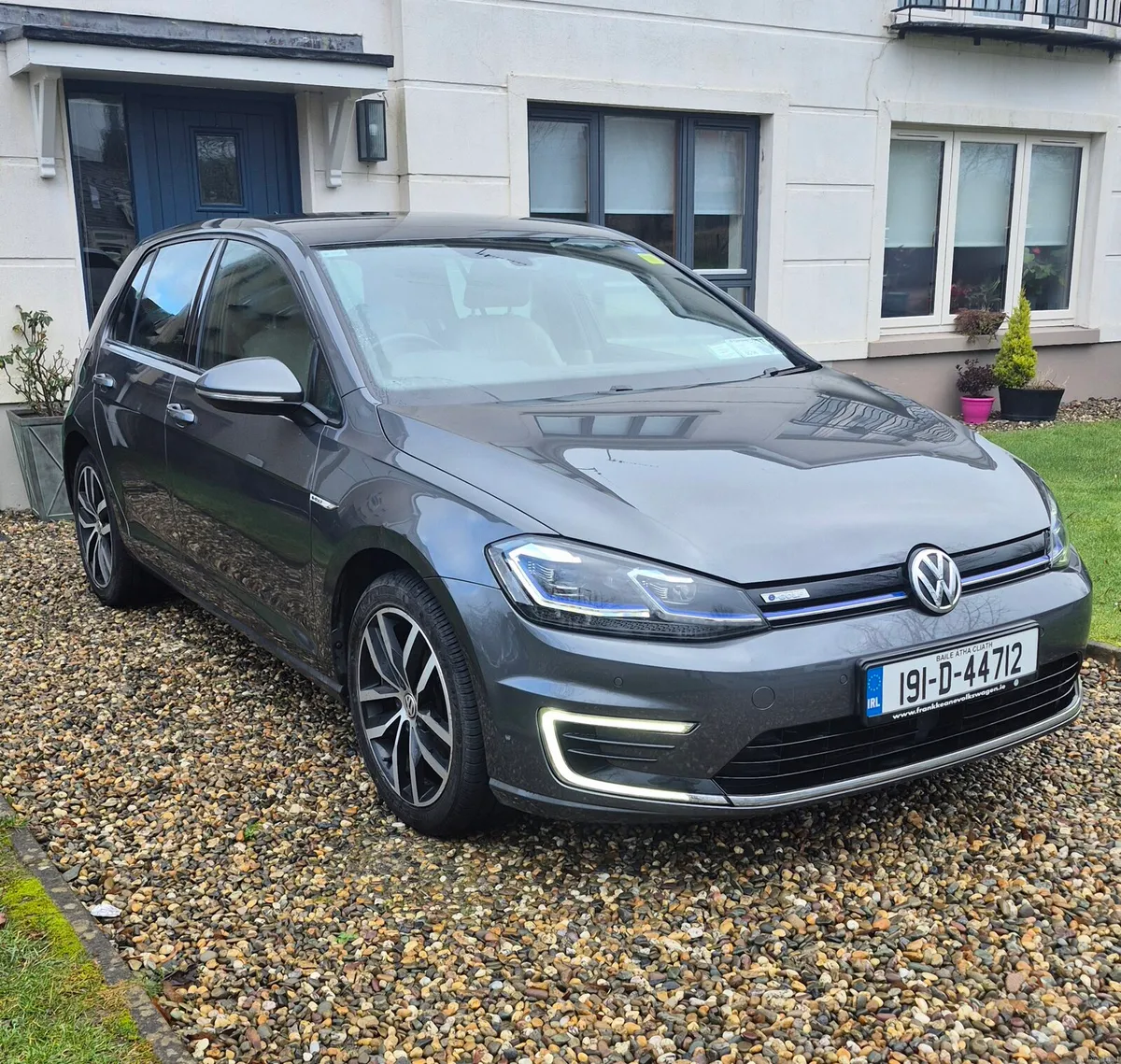 Volkswagen 2019 eGolf Comfort Line - Image 1