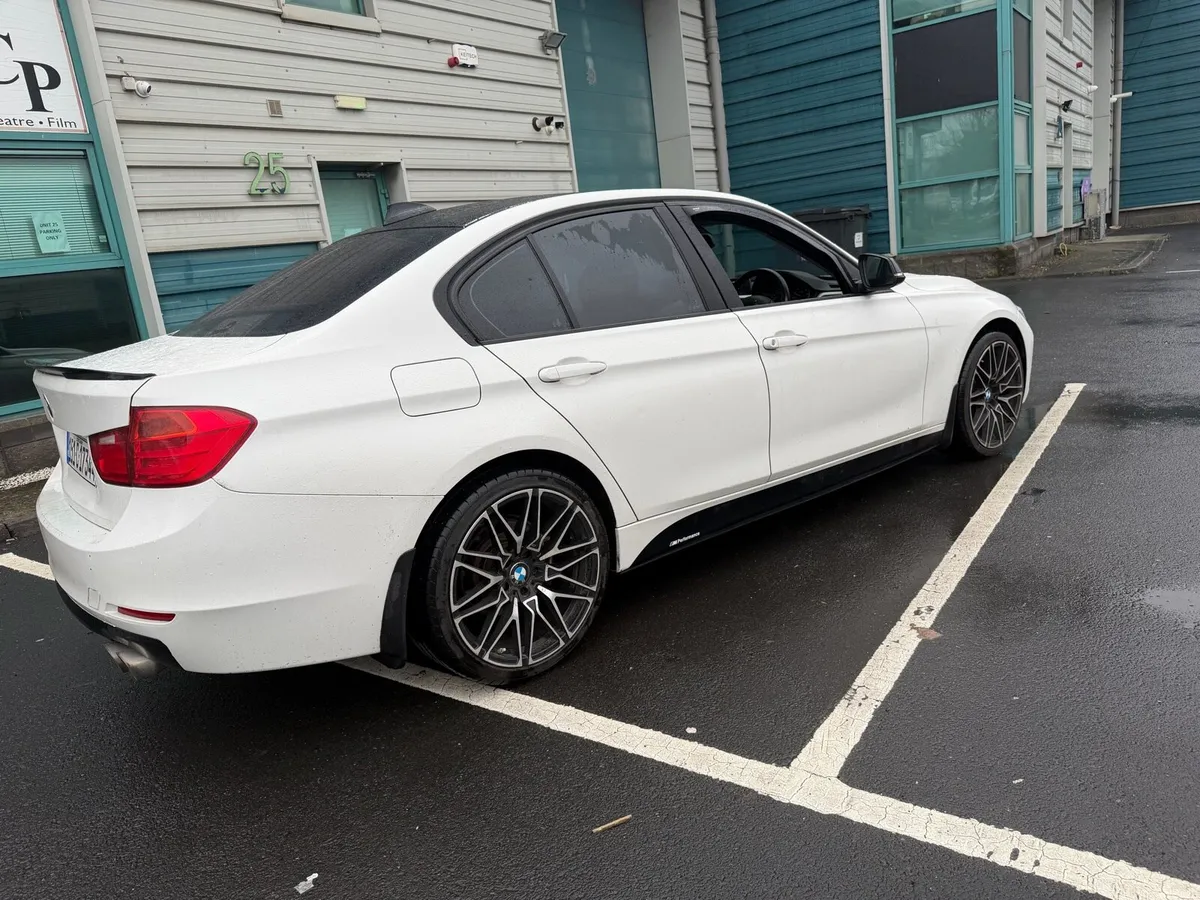 Bmw F30 2015 2.0 diesel Nct sale or swap - Image 4