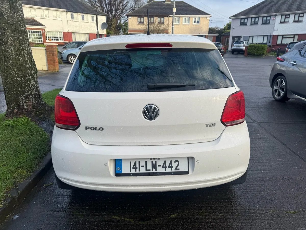 Volkswagen polo - Image 4