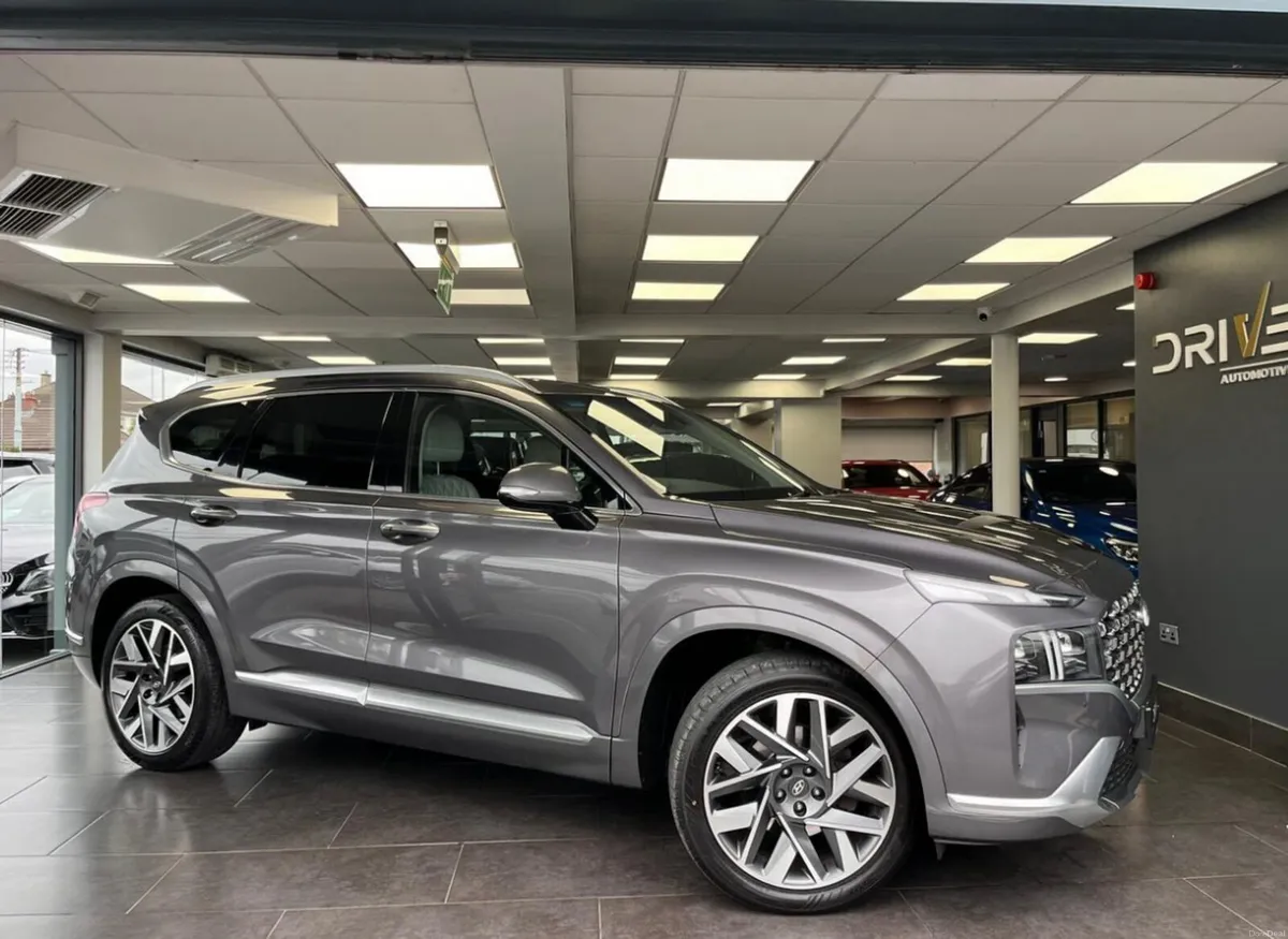 Hyundai Santa Fe 2021 4WD Executive Plus 2 Year Wa - Image 1