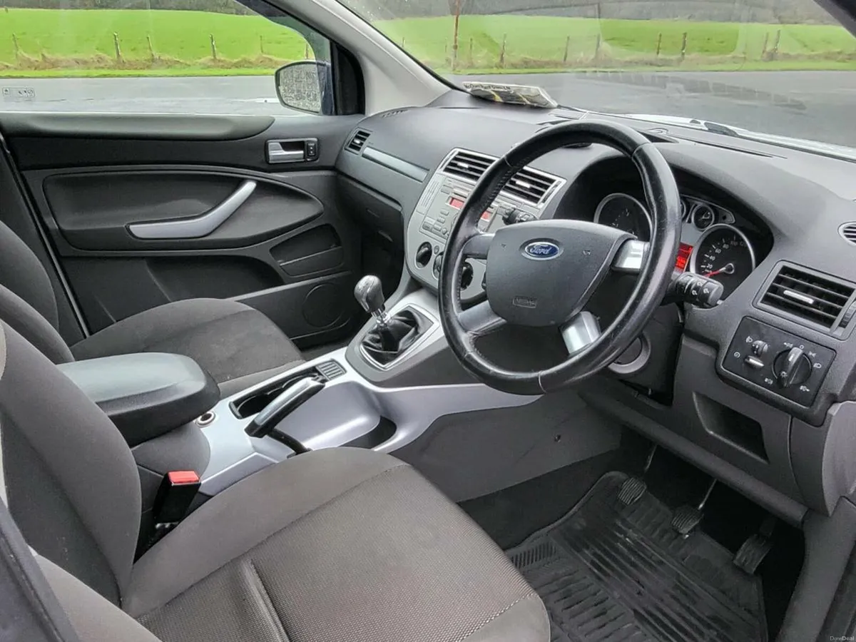 Ford Kuga Zetec 2 litre 4WD - Image 5