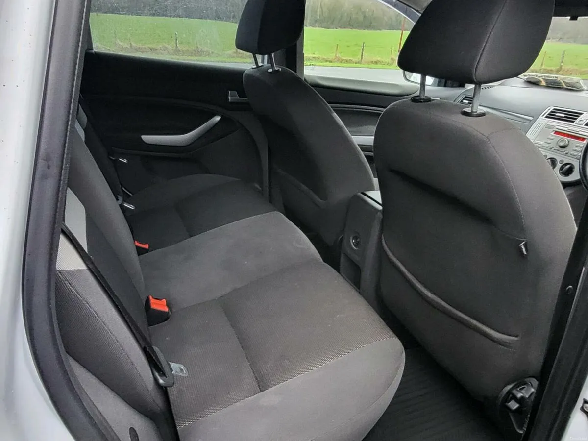 Ford Kuga Zetec 2 litre 4WD - Image 6
