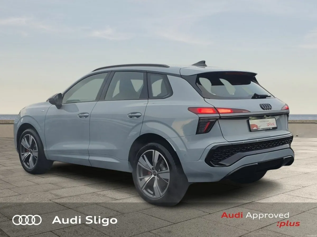 Audi Q3 S Line - TECH PACK + Black Styling Pack - - Image 5