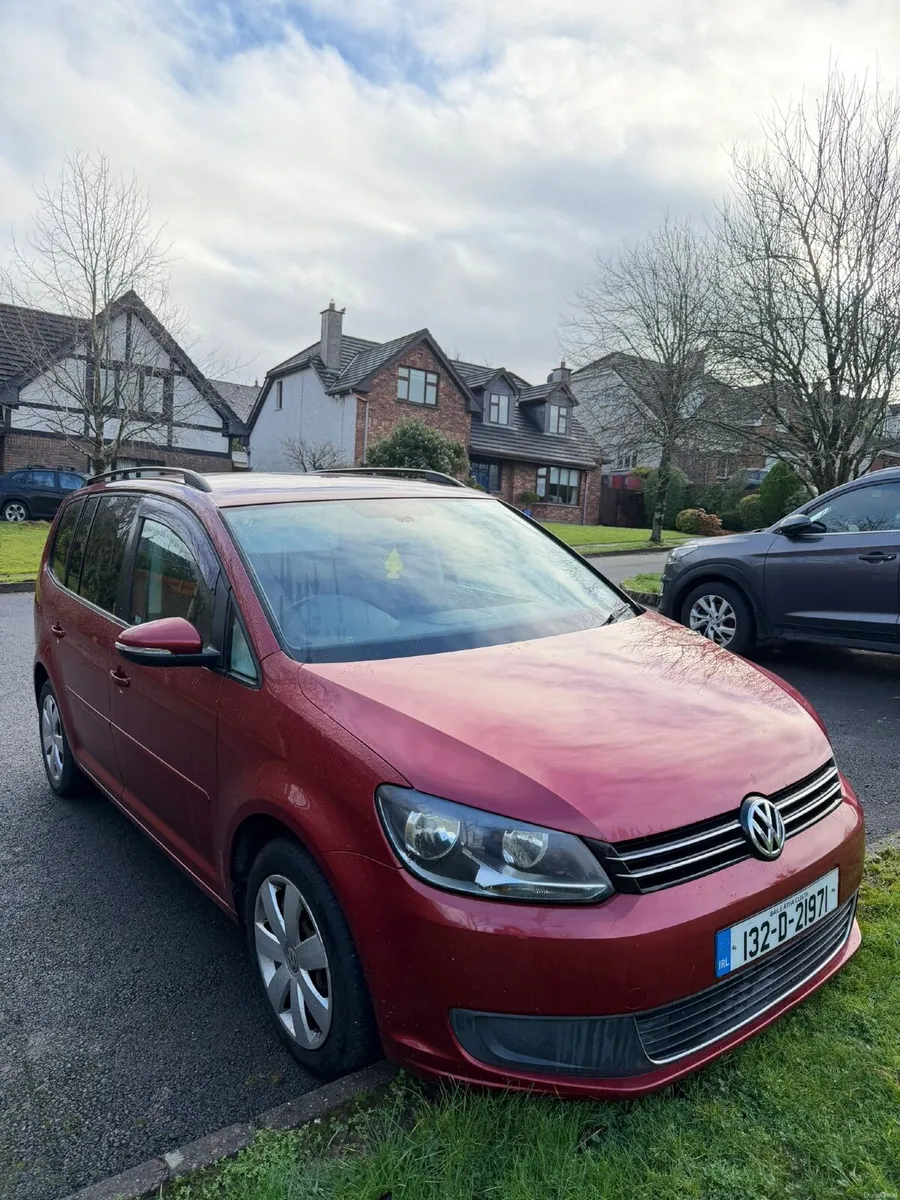 Volkswagen Touran 2013 Automatic Low mileage - Image 1