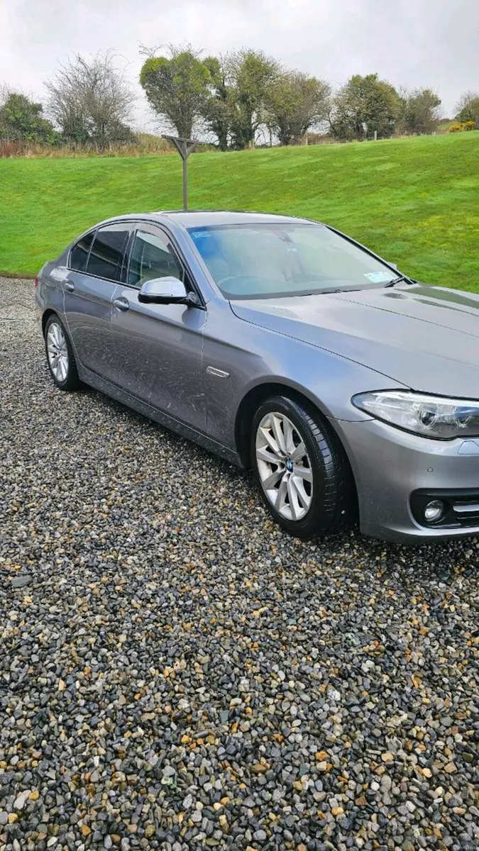 BMW 5 Series - Image 3