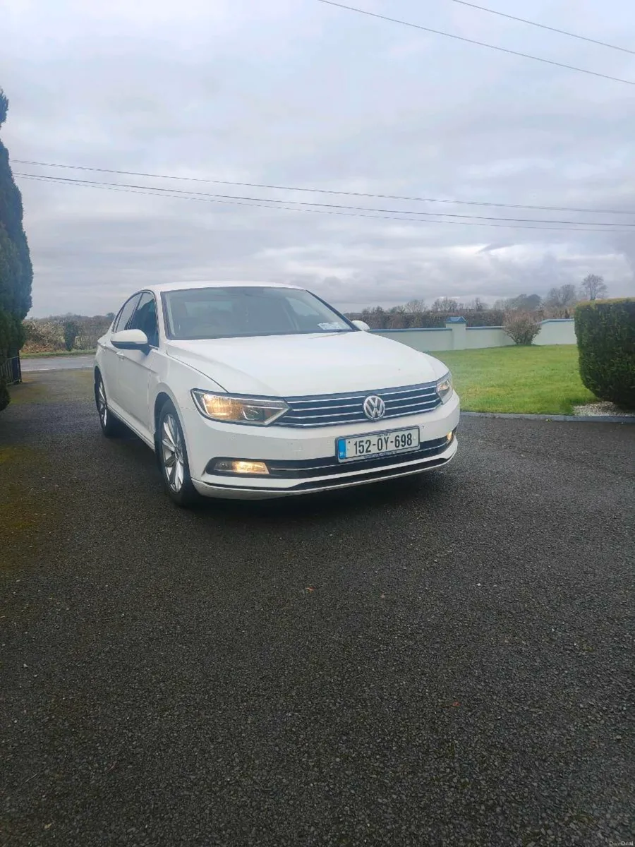 Volkswagen Passat - Image 1