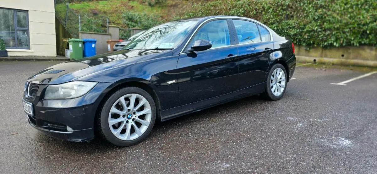 BMW 318i - Image 2