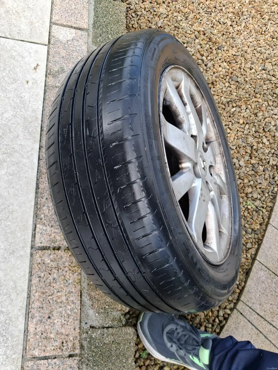 Alloy  wheel renault - Image 3