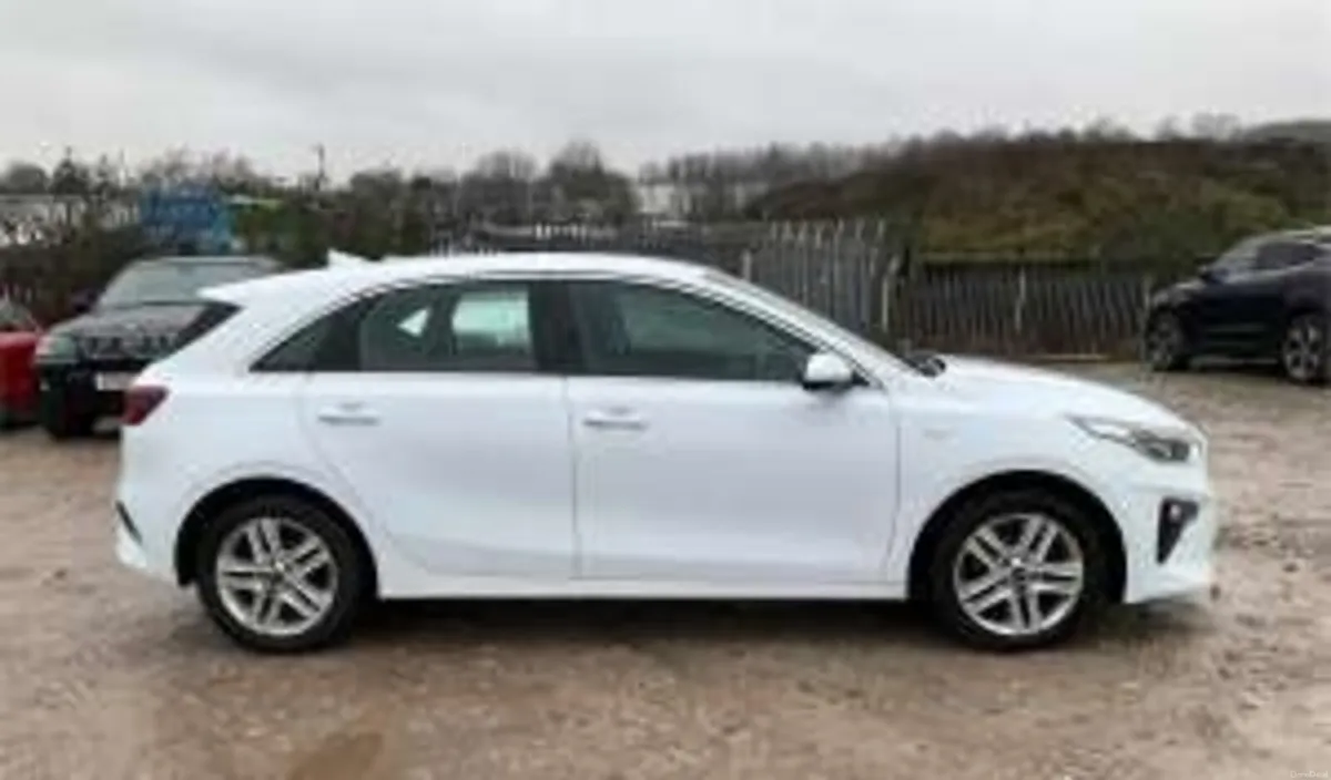 2020 KIA CEED 1.0 2 ISG 5dr - Image 4