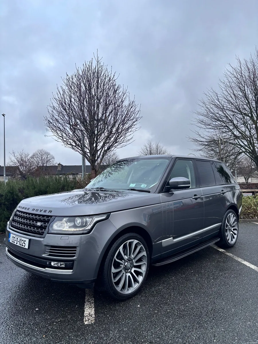 2013 (132) Land Rover Range Rover Vogue 3.0 TDV6 - Image 1