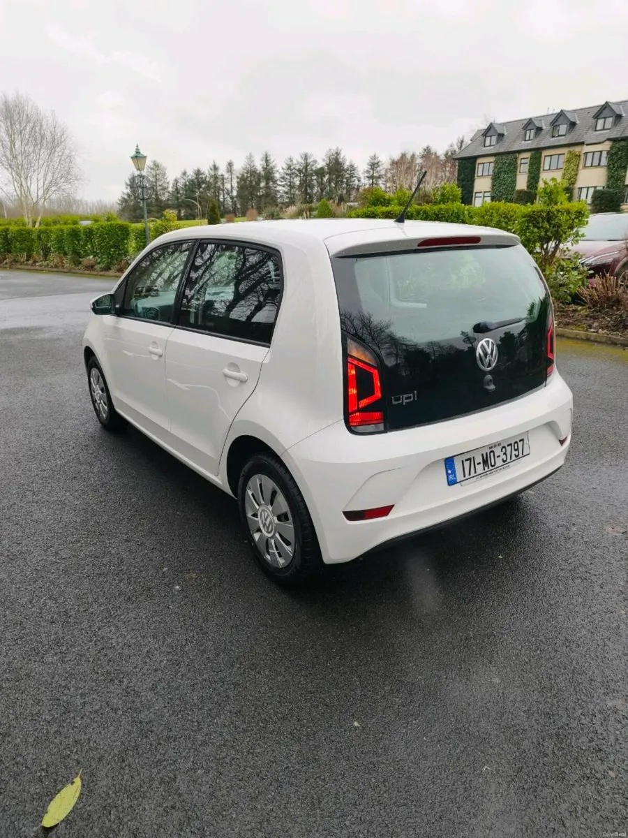 2017 VW Up 1.0 Automatic  **5dr Hatch  **40k miles - Image 4