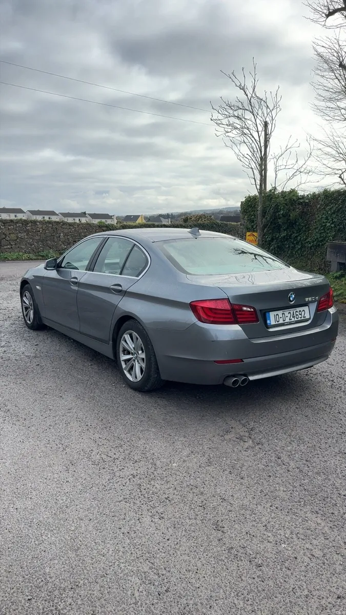 2010 f10 bmw - Image 3