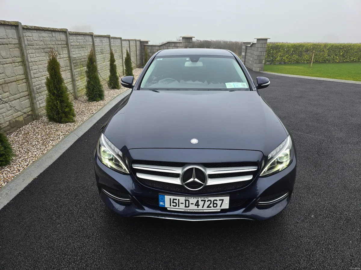 151 Mercedes C220 Automatic Clean car - Image 3