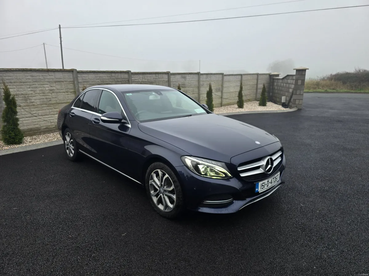 151 Mercedes C220 Automatic Clean car - Image 2