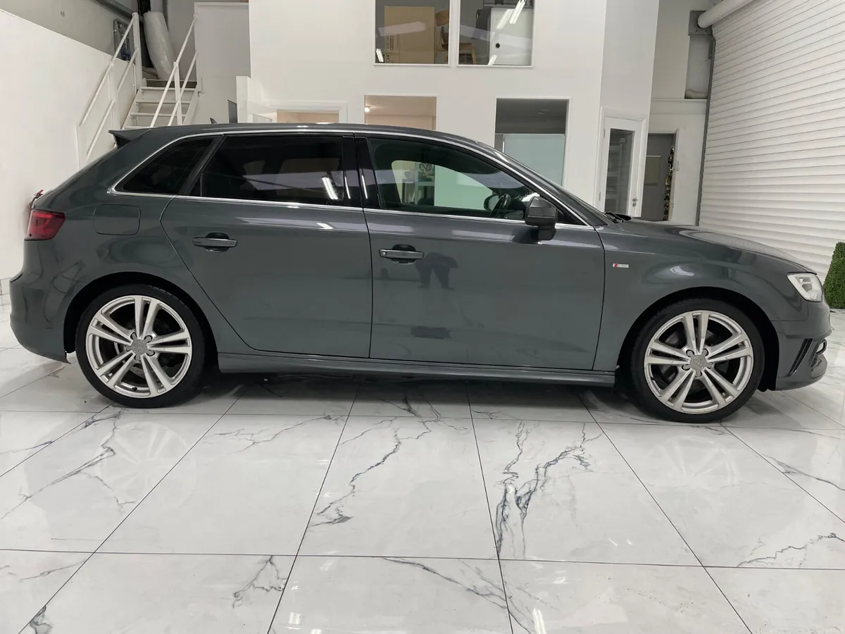 Audi A3 2016 - Image 2
