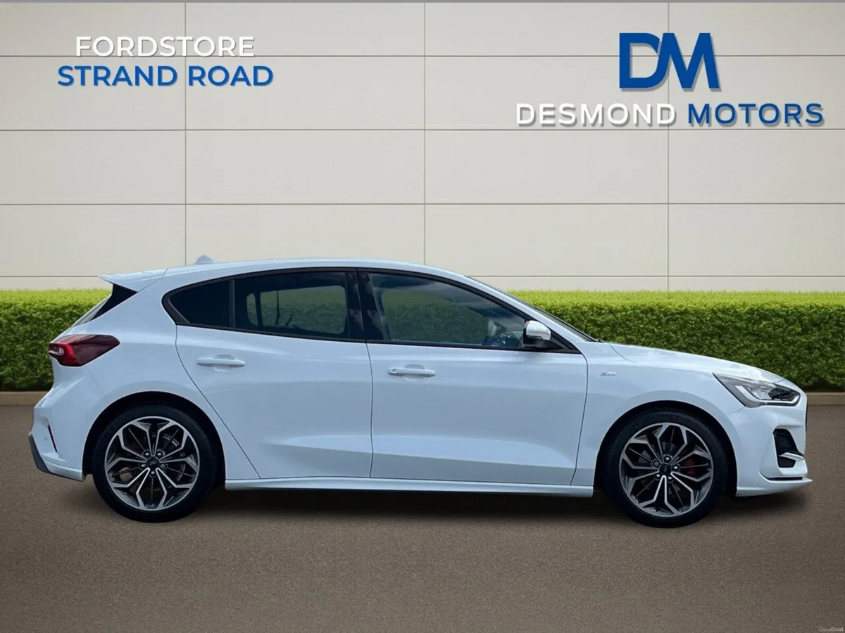 Ford Focus 2025 - Image 3