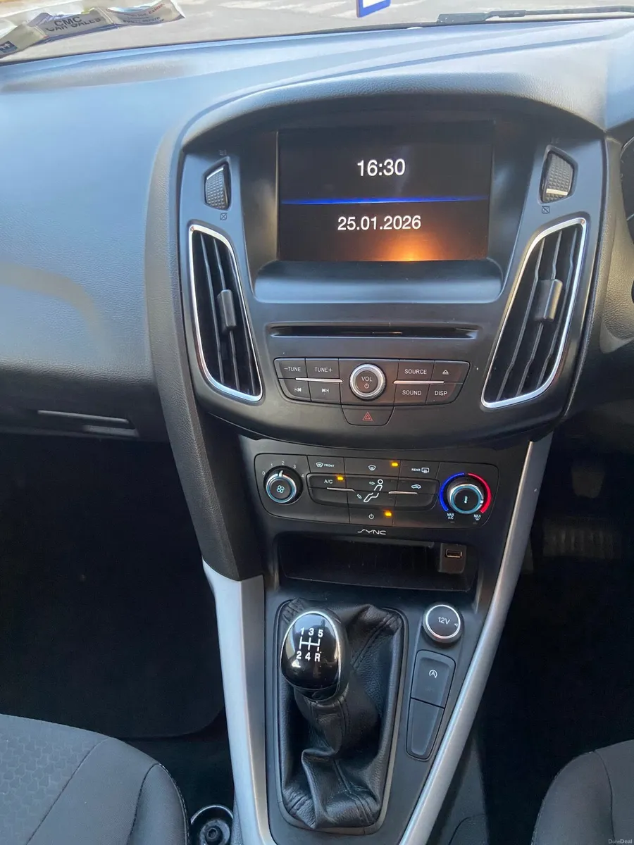 Ford Focus 2015 - Image 2
