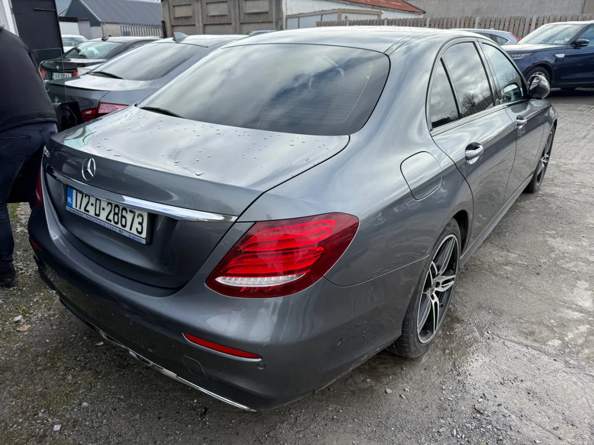 Mercedes-Benz E-Class 2017 - Image 2