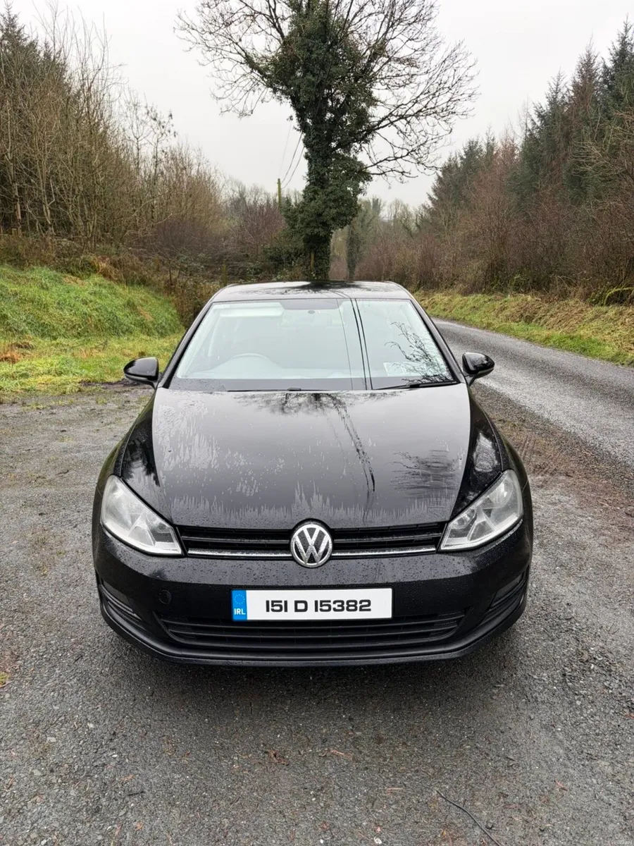 2015 Volkswagen Golf - Image 2