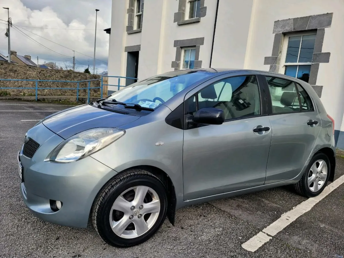 2007 TOYOTA YARIS 1.0L STRATA LOW MILEAGE. - Image 1