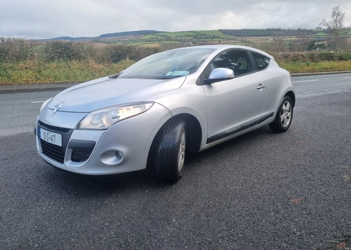 Renault megane NCT 01/27 - Image 1