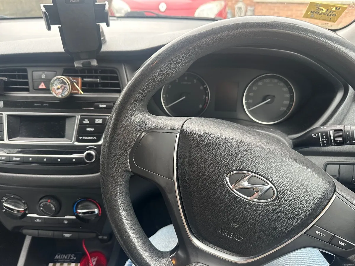 Hyundai i20 2015 - Image 4