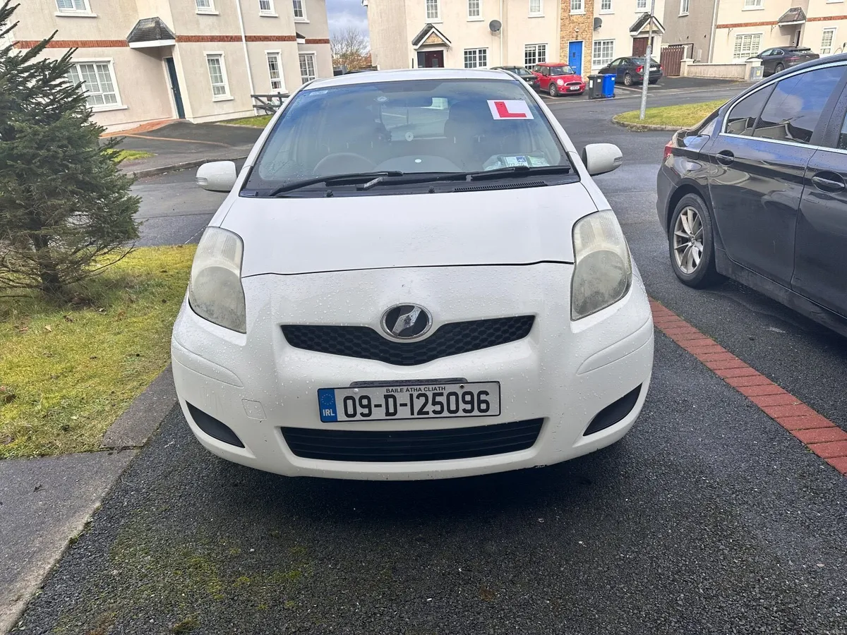 Toyota Vitz 2009 Automatic Transmission - Image 1