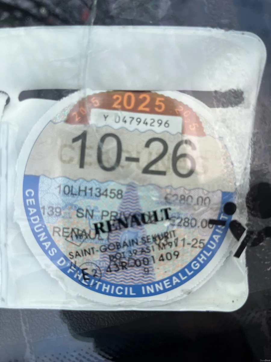 Renault Clio 2010 - Image 2