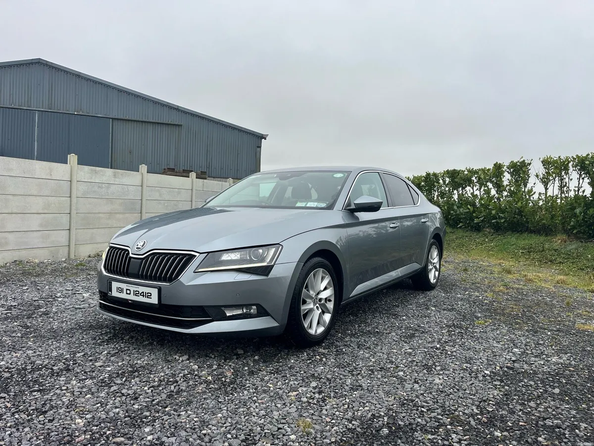 Skoda Superb - Image 2