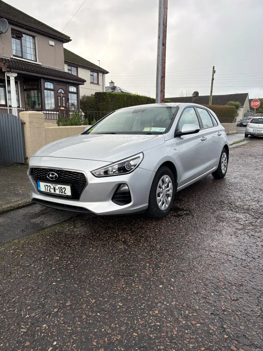 Hyundai i30, Classic 1.4 Petrol, 172 - Image 2