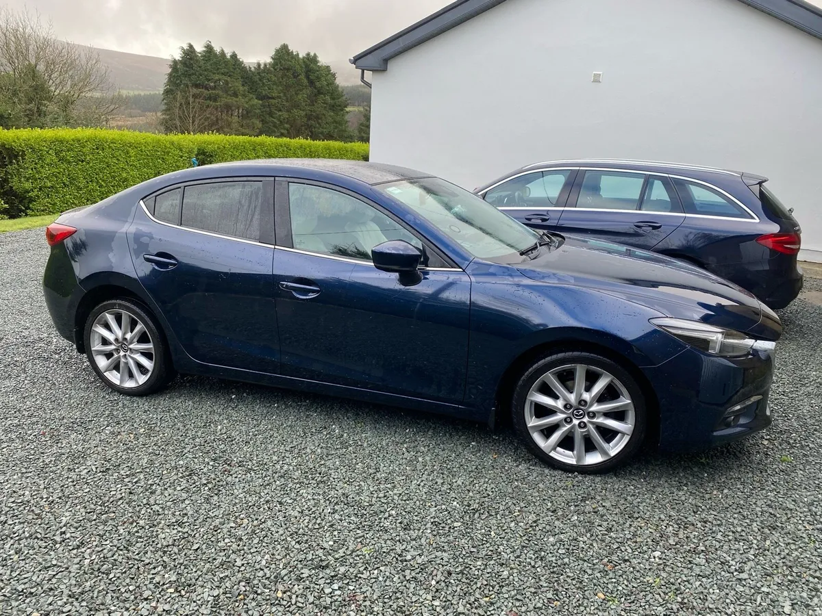 Mazda 3 - Image 1
