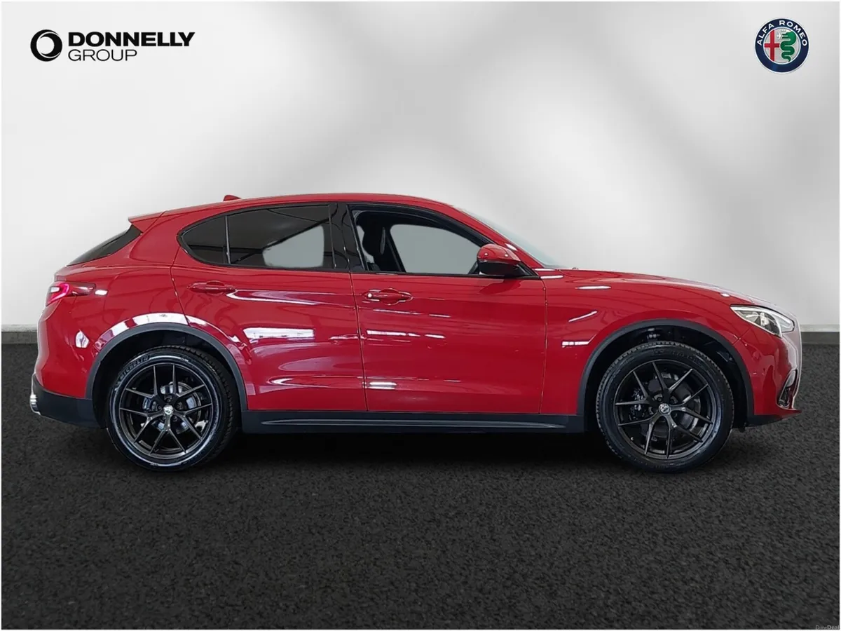 Alfa Romeo Stelvio Estate Special Edition Milano - Image 3