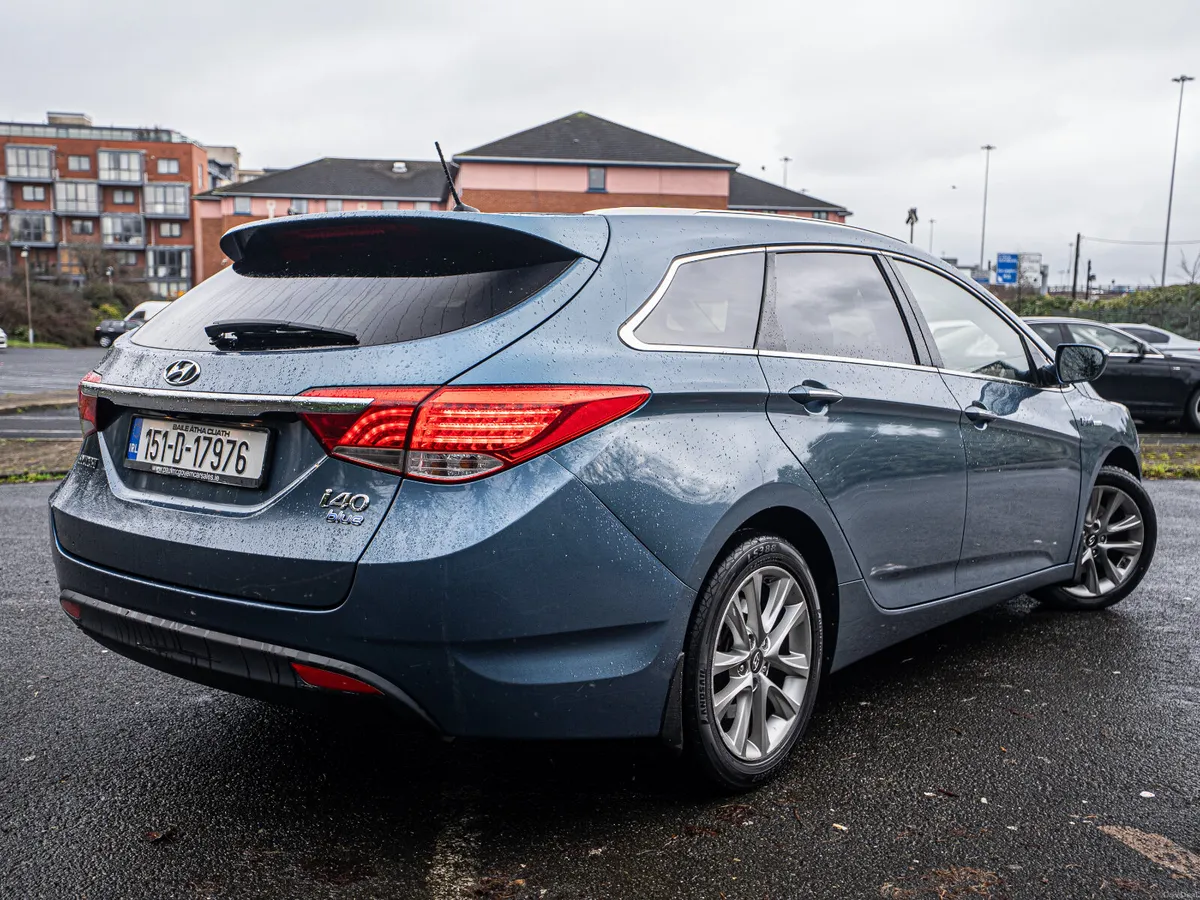 Hyundai i40 2015 - Image 2
